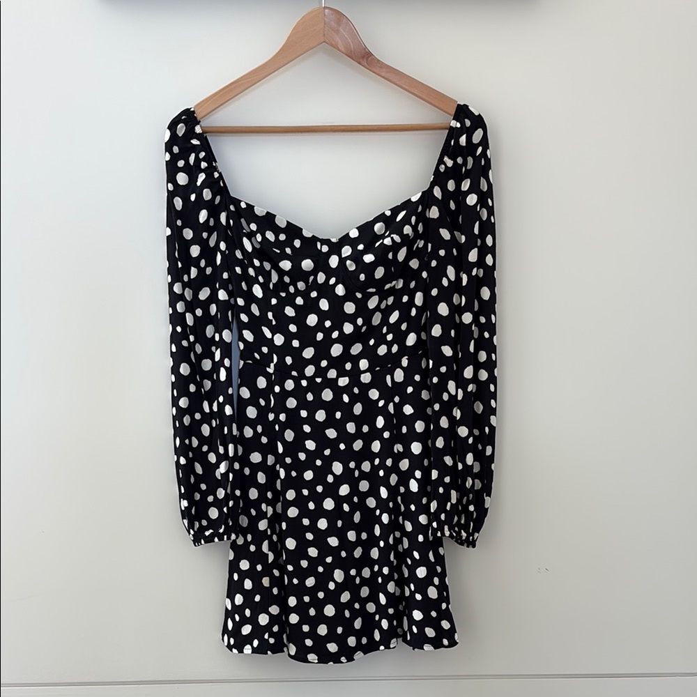 Reformation mochi dress, black and white long sleeve mini dress